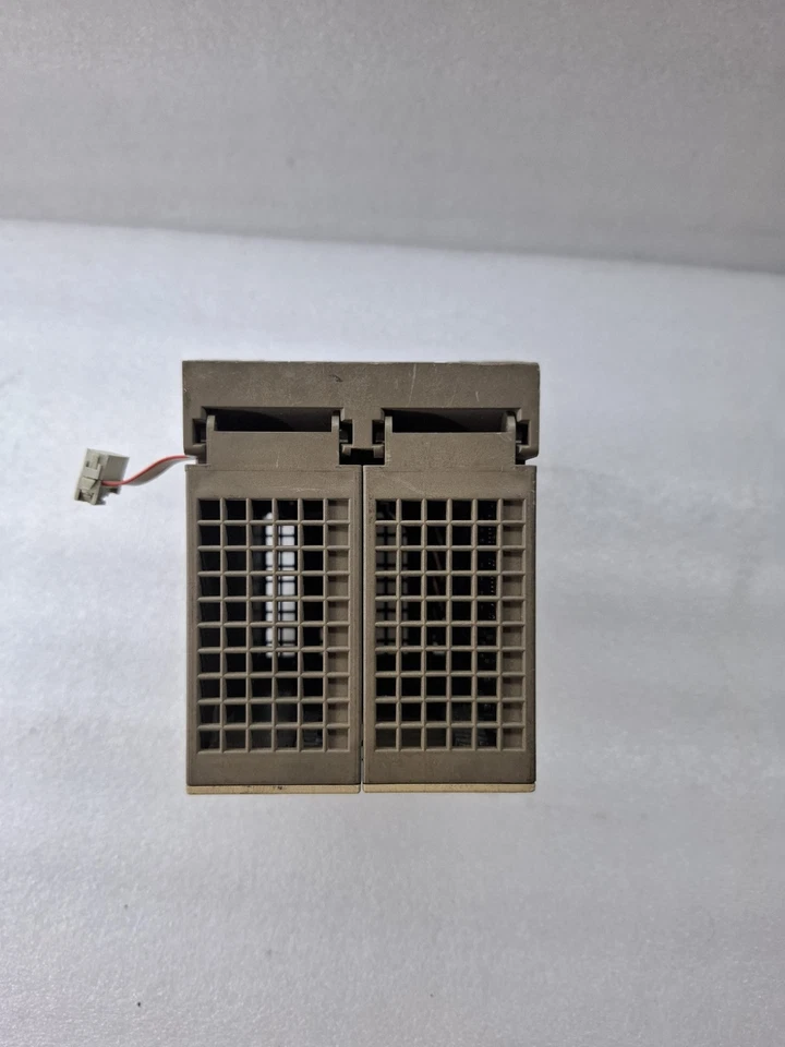 LOT OF 2 PCS SIEMENS 6ES5 421-8MA12 DIGITAL INPUT MODULE SIMATIC S5 WITH BASE